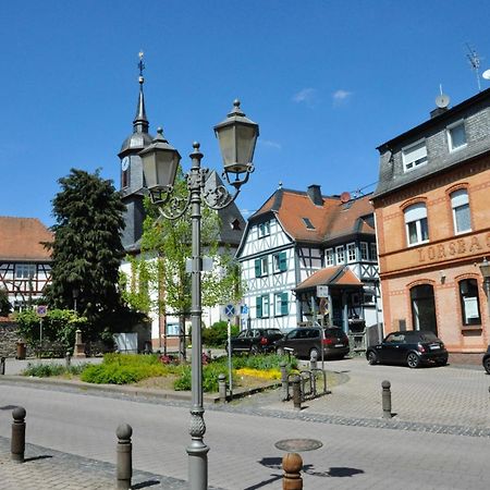 Apartmenthaus Am Zimmerplatz Hofheim Exterior foto