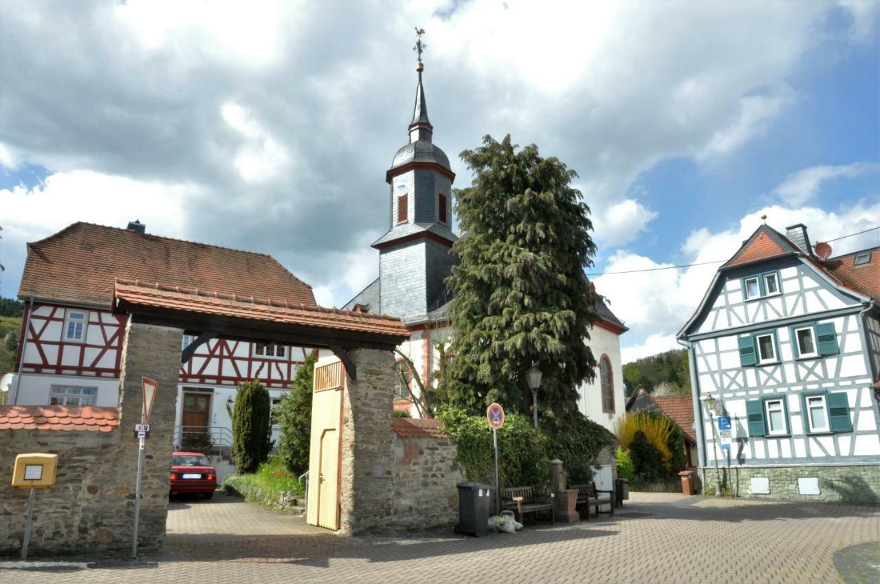 Apartmenthaus Am Zimmerplatz Hofheim Exterior foto