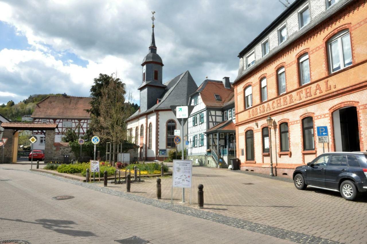 Apartmenthaus Am Zimmerplatz Hofheim Exterior foto
