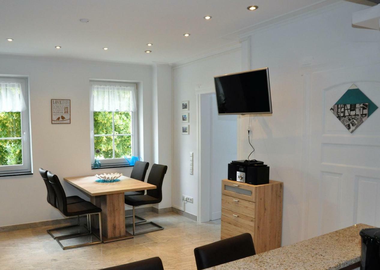 Apartmenthaus Am Zimmerplatz Hofheim Exterior foto