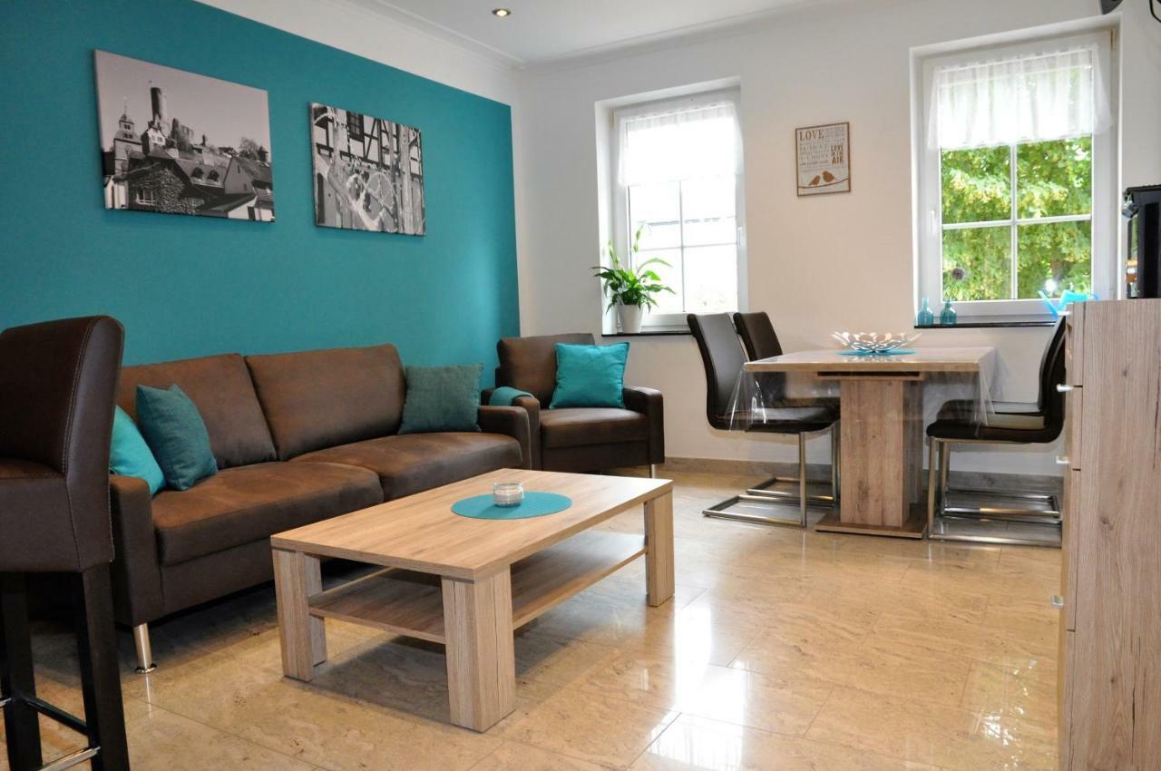 Apartmenthaus Am Zimmerplatz Hofheim Exterior foto